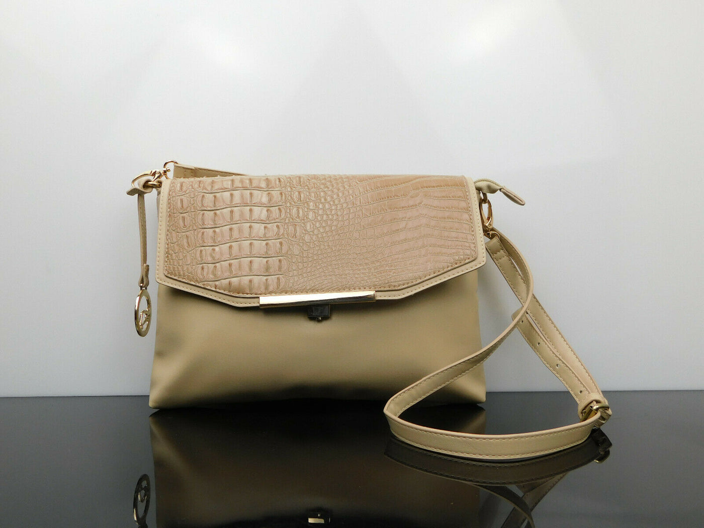 Carpisa clutch bag online