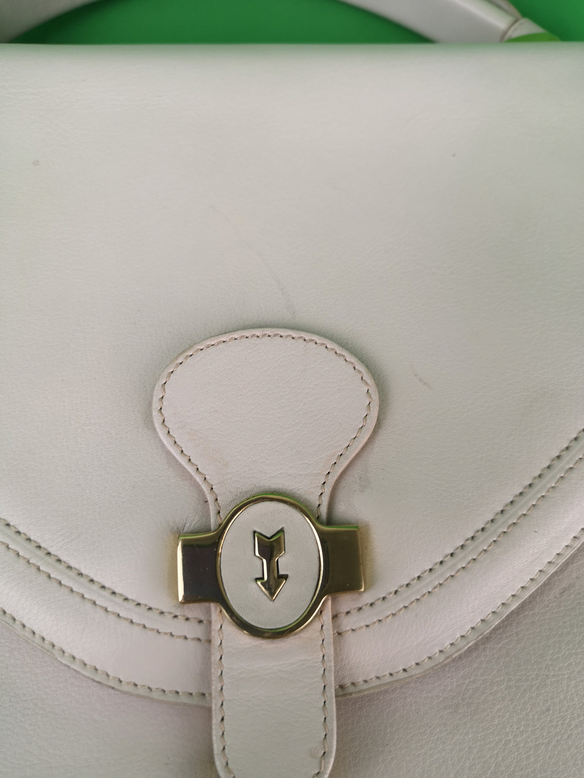 Goldpfeil Handtasche